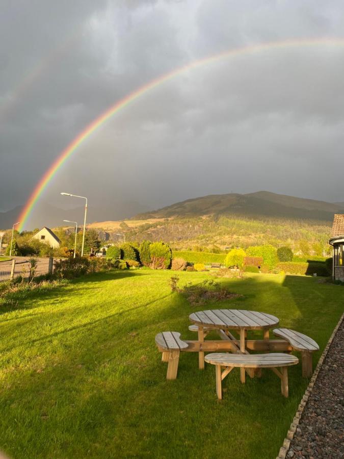 Lyn Leven Cottages Баллачулиш Экстерьер фото